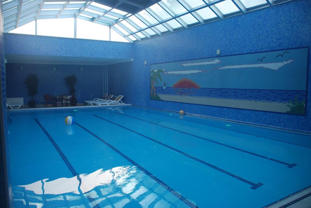 Grand Ani Hotel カルス エクステリア 写真