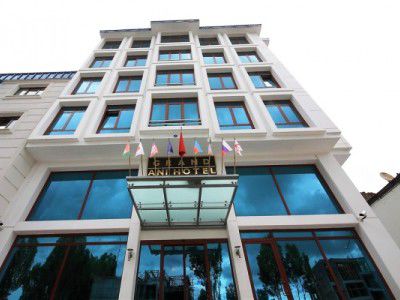 Grand Ani Hotel カルス エクステリア 写真